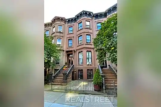 200 St Johns Pl Photo 1