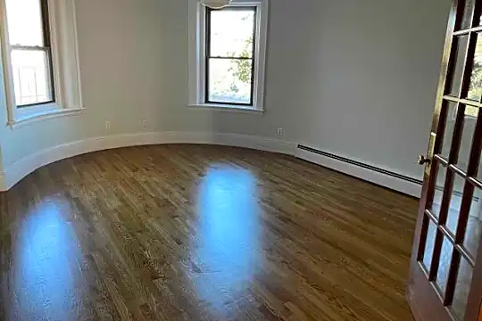 1738 Beacon St Photo 2