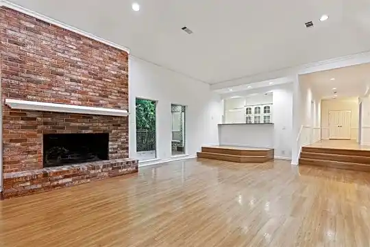 4004 Cochran Heights Ct Photo 2