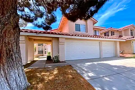 7613 Tortola Bay Ln Photo 2