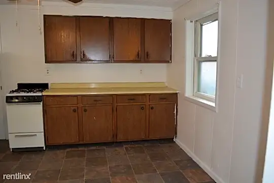 1016 Steuben St Photo 2