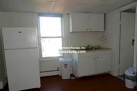 133 Kimball Ave Photo 1