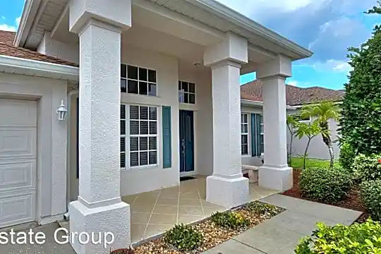4018 Estancia Way Photo 2