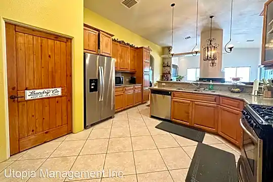 9930 Brookline Ave Photo 1