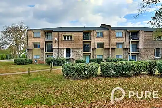 1323 Old Manor Rd, Columbia, SC 29210 Photo 2