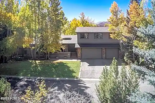 1503 Willow Loop Photo 1