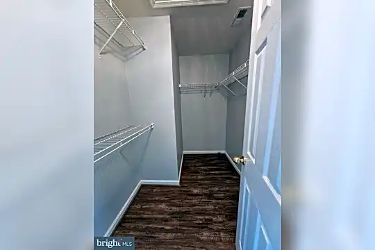 2509 Luckland Way Photo 2