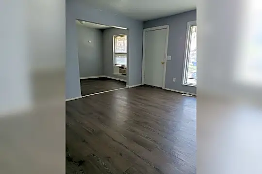 18640 Dean Ave Photo 2