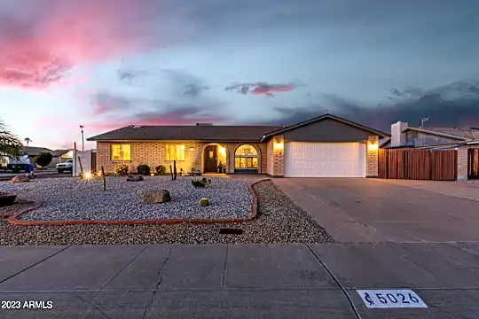 5026 W Rosewood Dr Photo 1