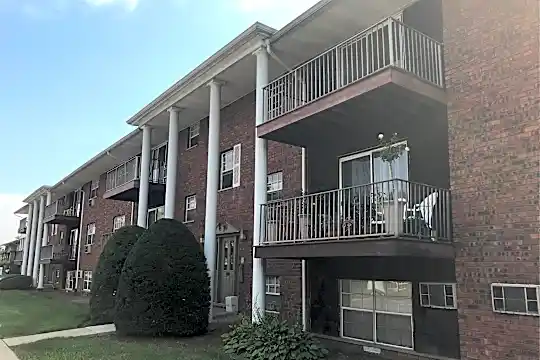 Scott Court Apartments Photo 1