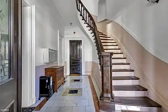 224 Wooster St Photo 2