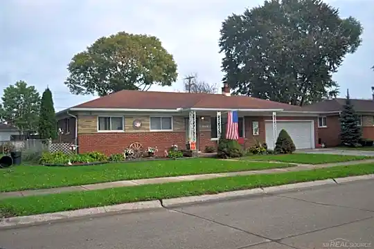 8529 Dale Photo 1