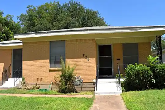 720 Faulkner Ln Photo 1