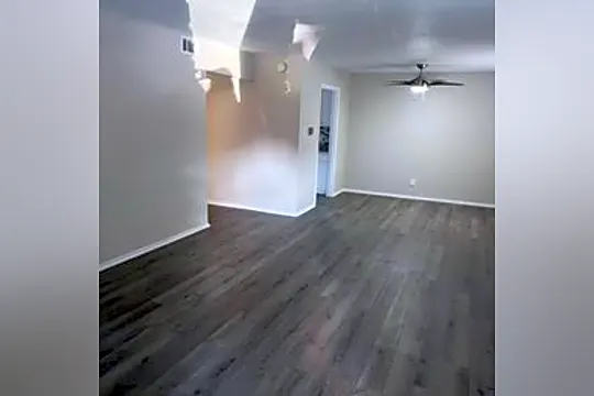 2409 Ridgmar Plaza Photo 2