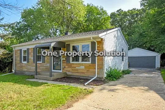 4015 Martin Luther King Dr Photo 2