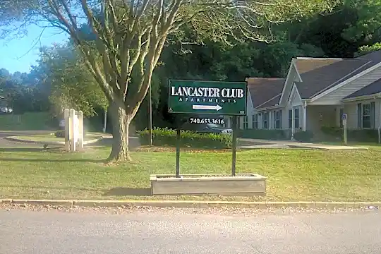 Lancaster Club Apartments Photo 2