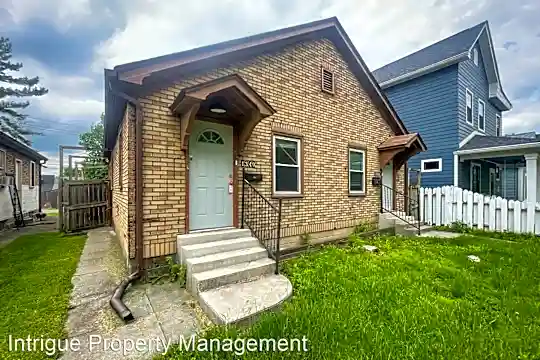 1338 S Talbott St Photo 1