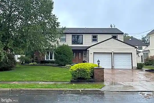 118 Hart Rd Photo 1
