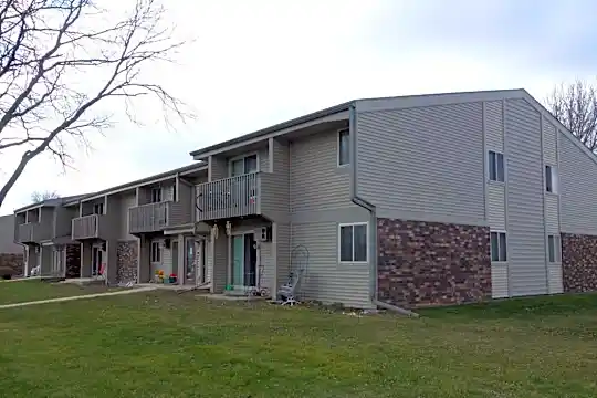 Village Glenn Apartments Photo 1