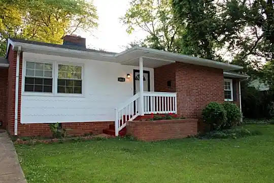 1012 Sewickley Drive Photo 1