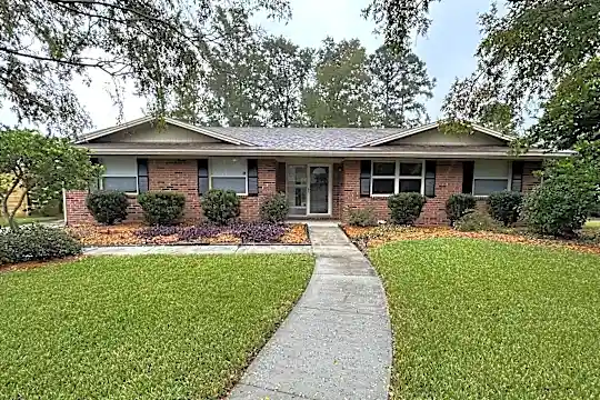 2215 Gabriel Dr Photo 1