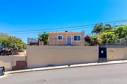 3989 C St Photo 1