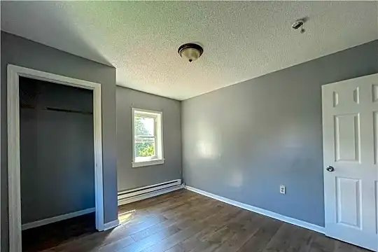 13 Bronson St #1A Photo 1
