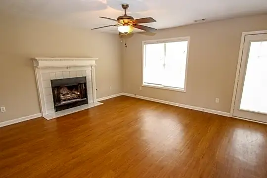 120 Michael Ct Photo 2