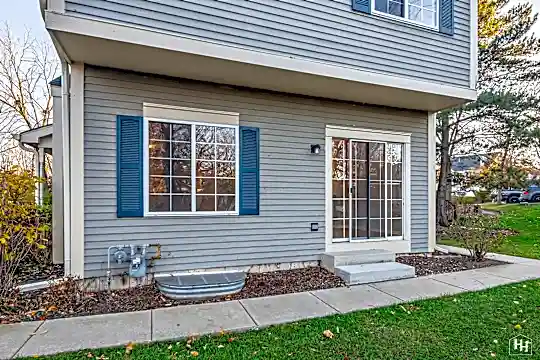 279 Windsor Ct #A Photo 2