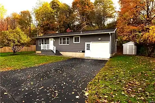 12 Park View Dr Photo 1
