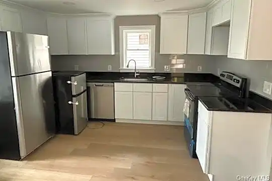 70 New Paltz Rd #2A Photo 2