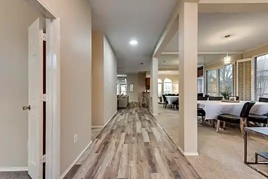 1300 Winnipeg Dr Photo 2