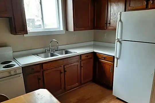101 Sparta St Photo 1