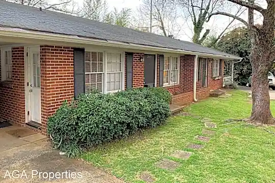 2019 S Lumpkin St Photo 1