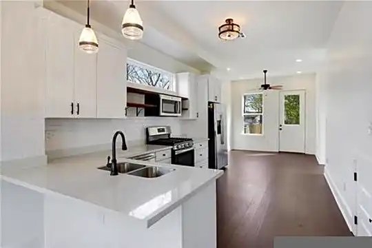 1621 Port St Photo 1