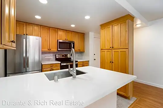 10767 San Diego Mission Rd Photo 2