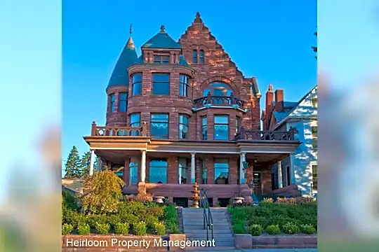 1509 E Superior St Photo 1