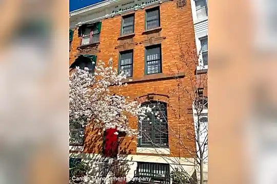 143 S Linwood Ave Photo 1