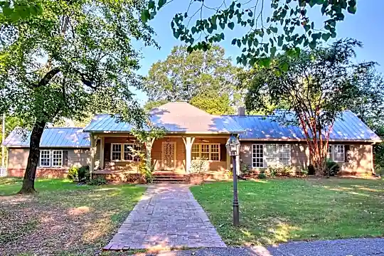 1817 N Reid Hooker Rd Photo 1