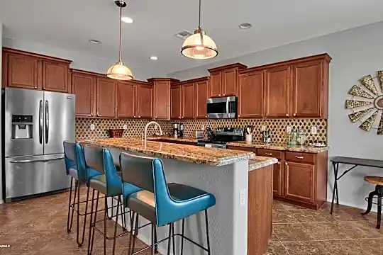 2695 E Rakestraw Ln Photo 1