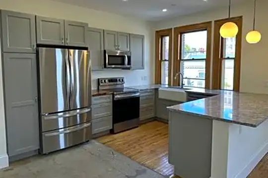 2 Hammond St Photo 1