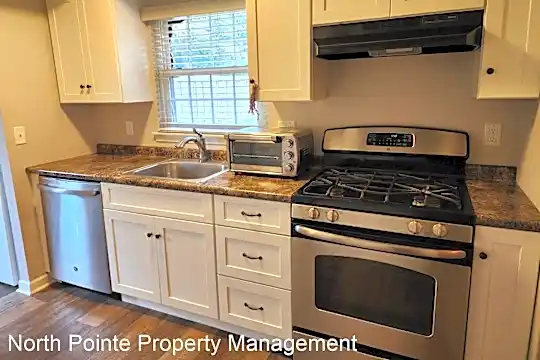 150 Valleybrook Dr Photo 1