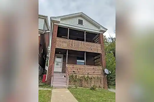 3025 Pyramid Ave Photo 1