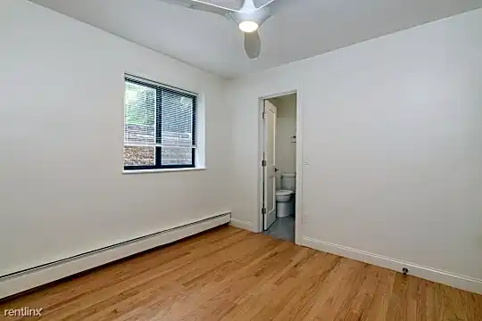 178 Hillside St Photo 2