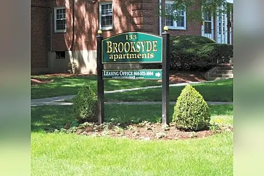Brooksyde Apartments Photo 1