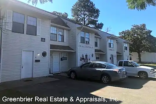 700 Kecoughtan Rd Photo 2