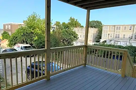 111 Heath St Photo 1