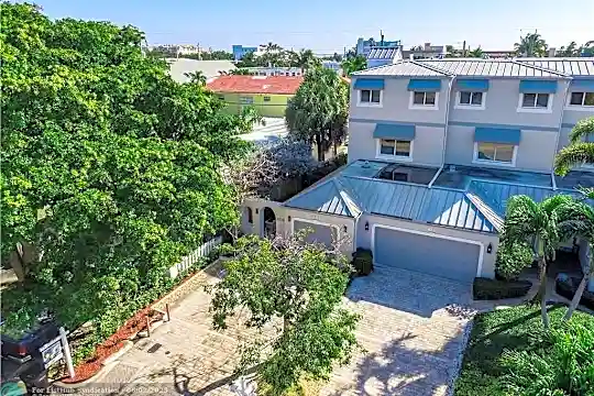 4218 Sea Grape Dr Photo 1