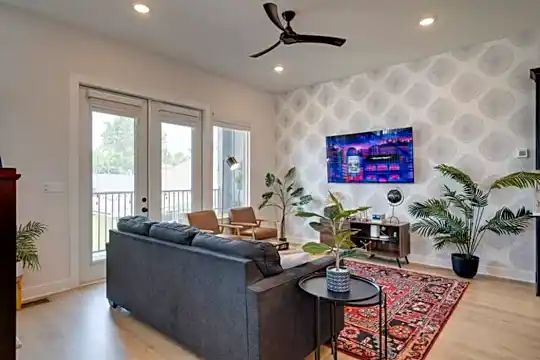 Living room 2 .png