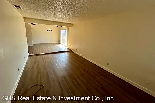 1208 Wayland Ave. Photo 2